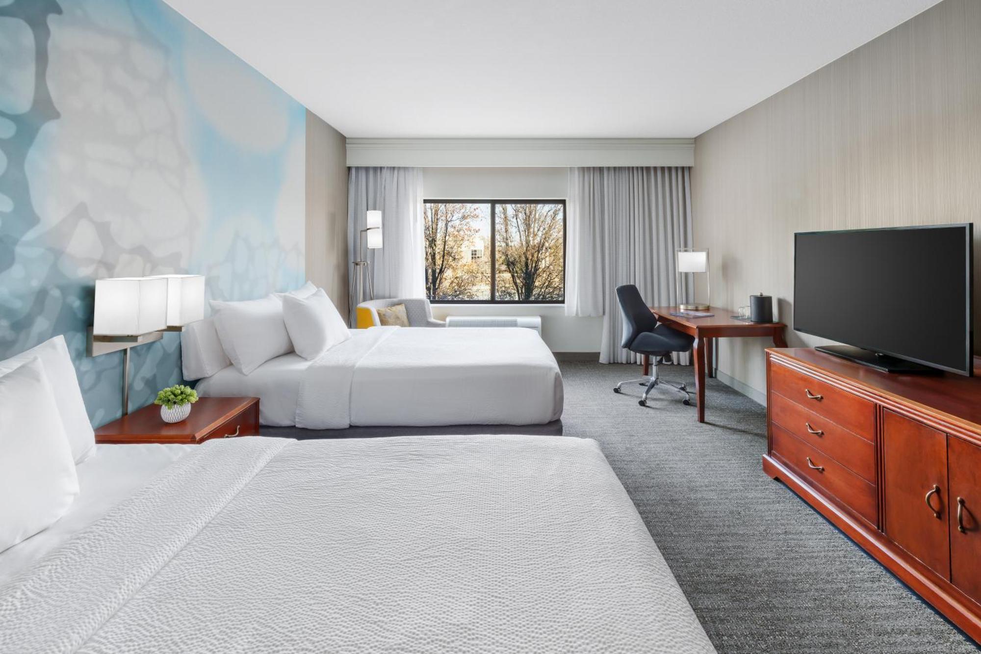 Courtyard By Marriott Roseville Galleria Mall/Creekside Ridge Drive Buitenkant foto