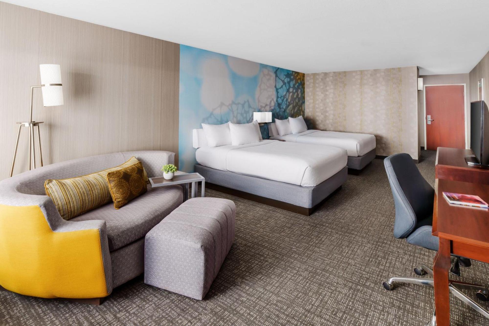Courtyard By Marriott Roseville Galleria Mall/Creekside Ridge Drive Buitenkant foto